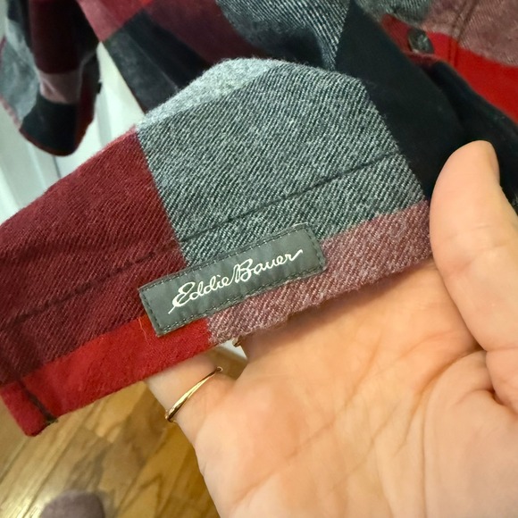 Eddie Bauer Mens TXL Plaid Flannel Long Sleeve‎ Button Down Shirt Red Black Gray - Picture 5 of 12